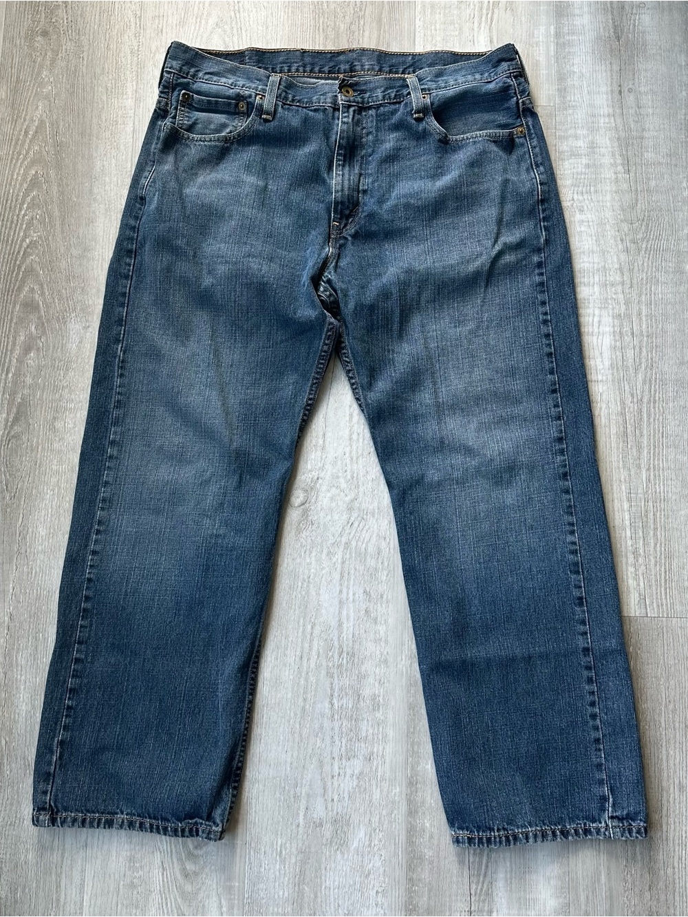 Levi’s 569 Jeans Size 36x30 (Fits 36x28)